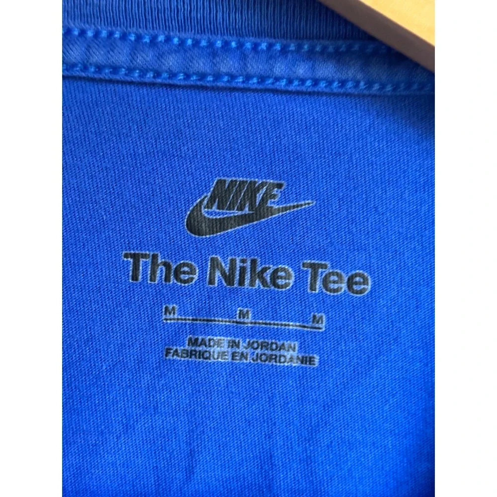 Nike Mens The Nike Tee Futura Embroidered Logo Royal Blue Cotton T-Shirt Medium